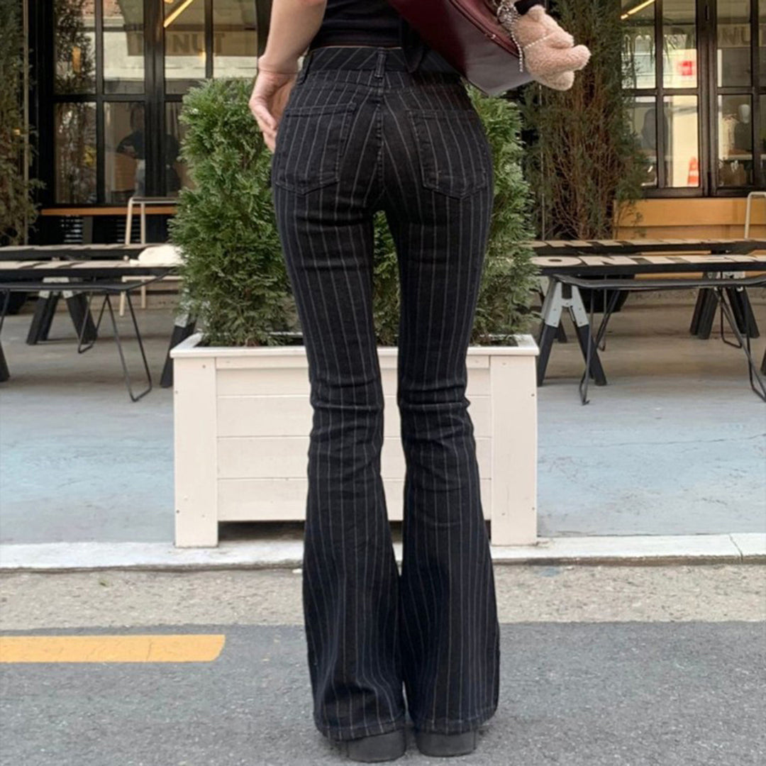 Damen Schlagjeans mit vertikalen Streifen und hohem Taillenbund EB