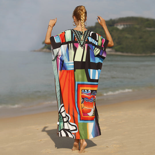 Damen Strandkaftan mit buntem grafischem Design und eleganten Akzenten EB
