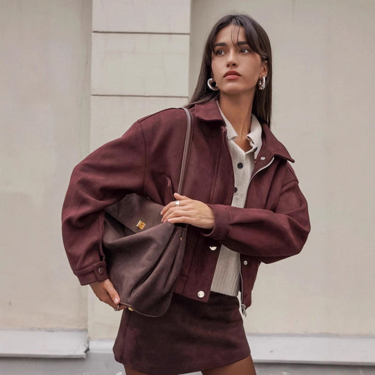 Damen Kunstlederjacke mit modernem Schnitt und praktischen Taschen EB