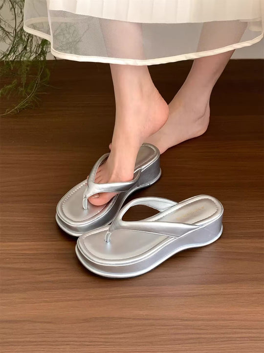 Damen trendige Wedge-Zehentrenner mit elegantem Obermaterial EB