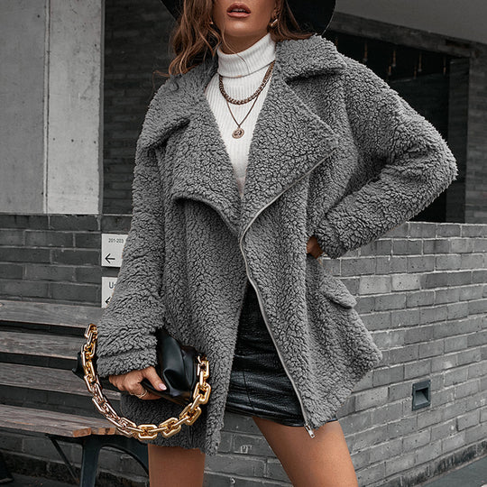 Damen kuschelige Teddyjacke mit asymmetrischem Revers und praktischen Taschen EB