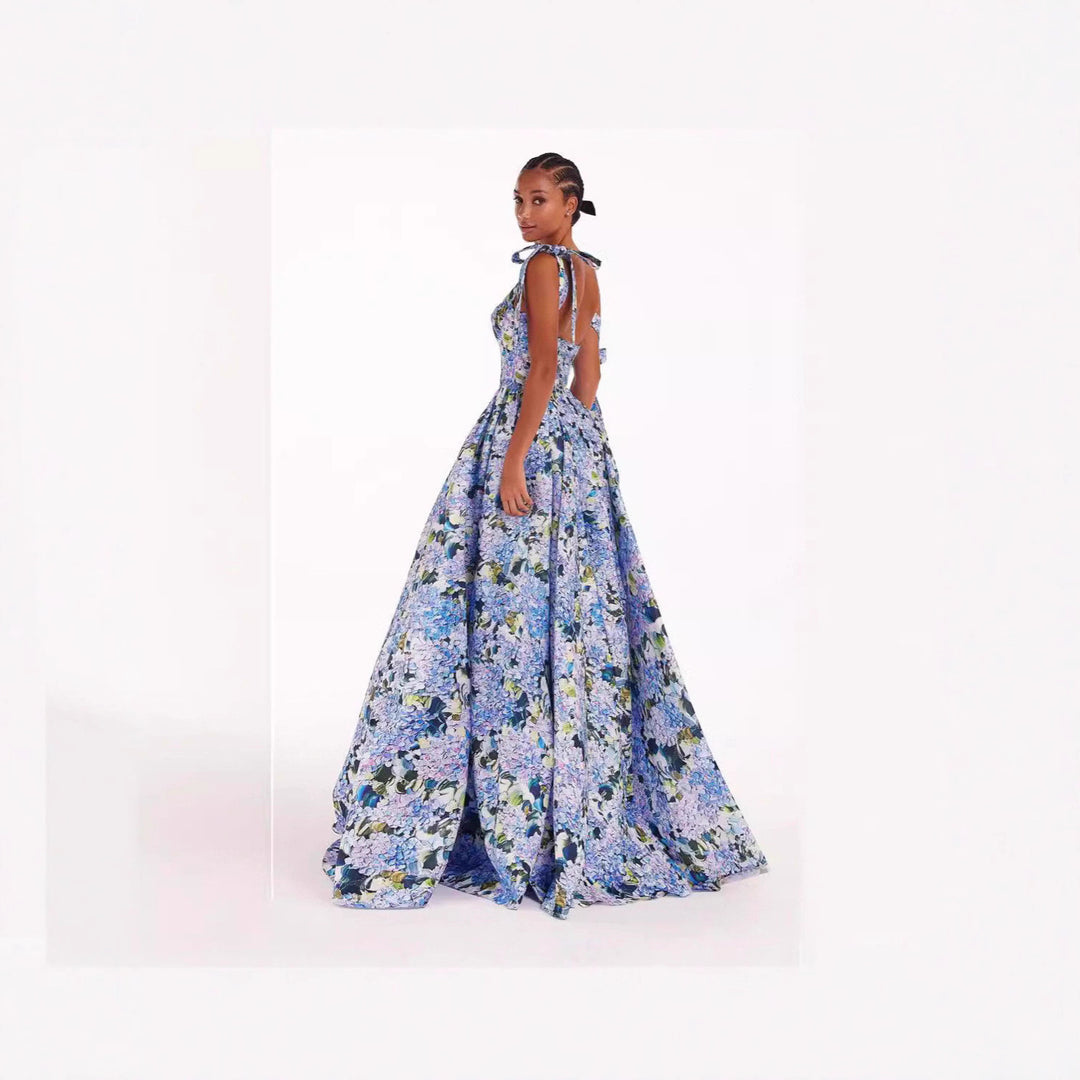Damen Elegantes Maxikleid mit schulterfreien Trägern und floralem Print EB