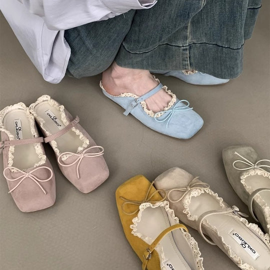 Damen elegante Ballerinas mit zartem Riemchen und Spitzenbesatz EB