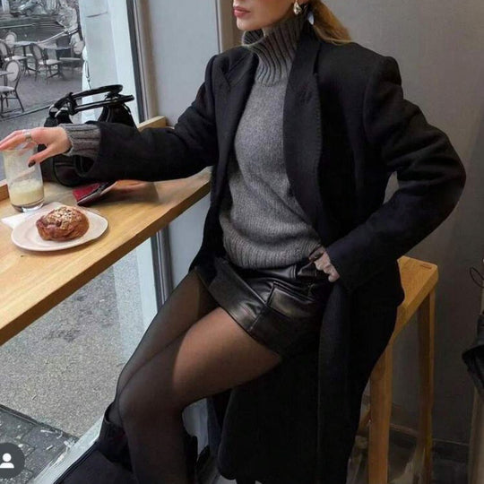 Damen Boxy-Rollkragenpullover aus feinem Wollmix mit Ballonärmeln und überschnittener Schulter EB