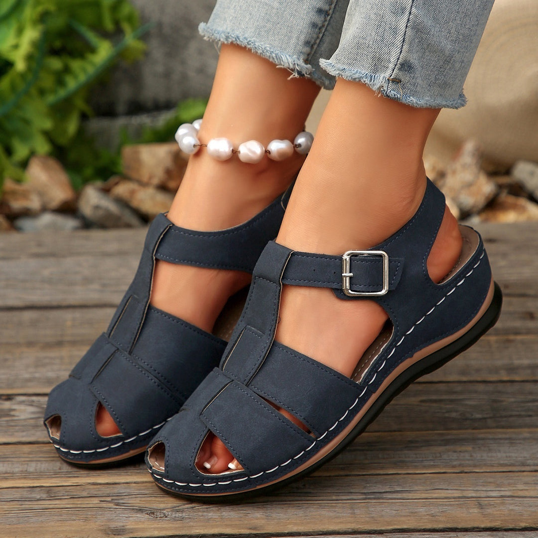 Damen Offene Sandalen mit verstellbarem Riemendesign und stylischem Cut-out EB