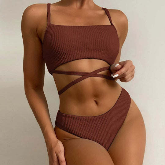 Damen Hochgeschnittener Ripp-Bikini mit Kreuzdetails EB