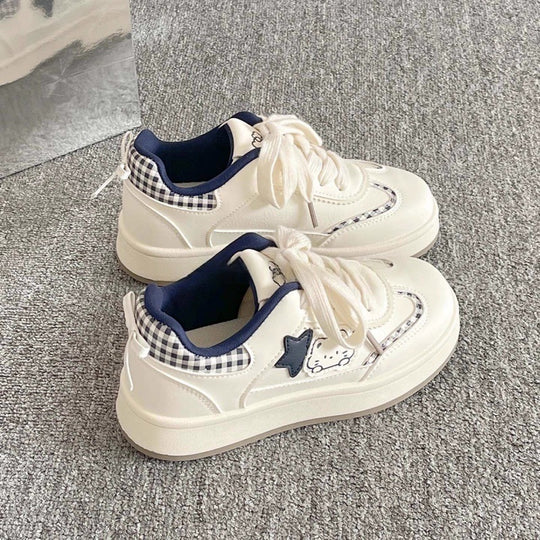 Damen Sportliche Sneakers mit Sternenapplikation EB