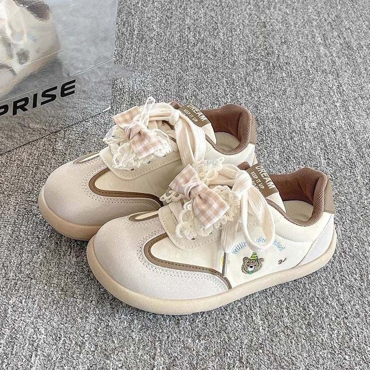 Damen Verspielte Sneakers mit Rüschendetail und bequemer Dämpfung EB