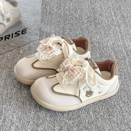 Damen Verspielte Sneakers mit Rüschendetail und bequemer Dämpfung EB