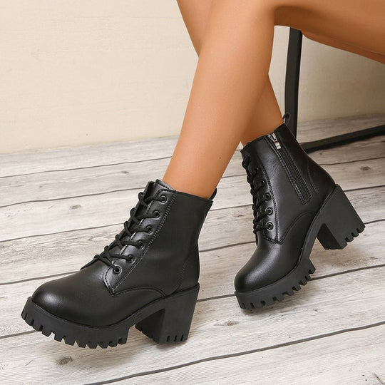 Damen High-Top Stiefeletten mit robustem Blockabsatz und Schnürung EB