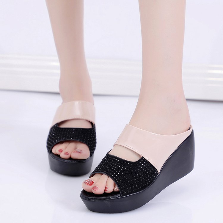 Damen Wedge-Pantoletten mit komfortabler dämpfender Sohle und eleganter Dekorverzierung EB