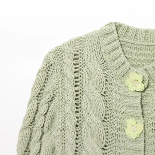Damen Strickjacke mit floralem Knopfdetail EB