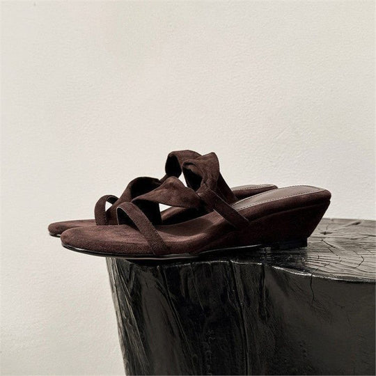 Damen elegante Sommer-Sandalen mit raffinierten Riemen und Schleifenakzent EB