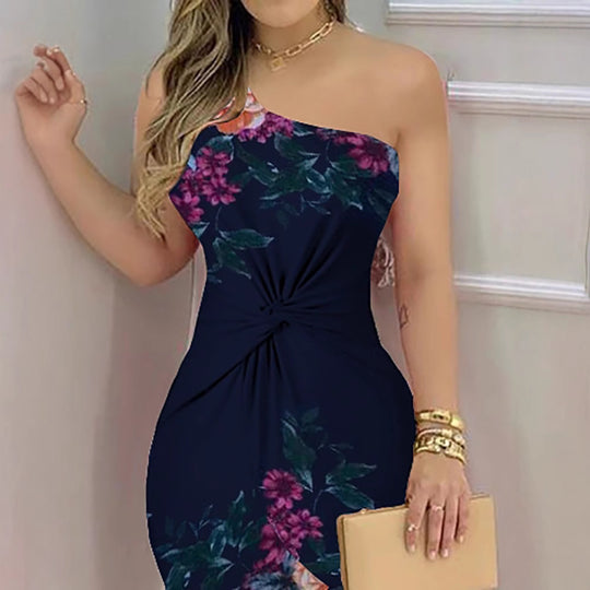 Damen Elegantes asymmetrisches Blumenkleid mit fließendem Saum und Raffung EB