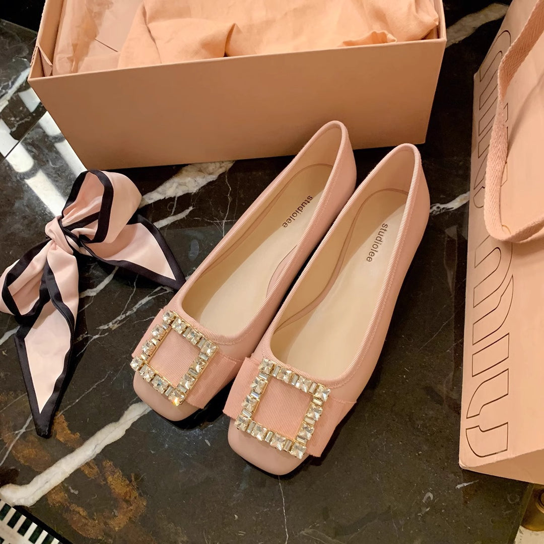 Damen Ballerinas mit funkelndem Strassbesatz und einzigartigem Riemendesign EB