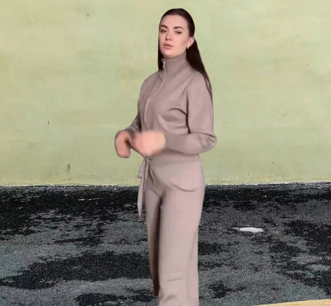 Damen Sportlicher Strickpullover mit hohem Kragen und Reißverschluss EB