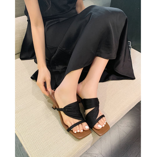 Damen elegante Slides-Sandalen mit Rüschen-Detail EB