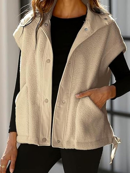 Damen Oversized Fleecewestenjacke mit seitlichen Eingrifftaschen und Druckknopfverschluss EB