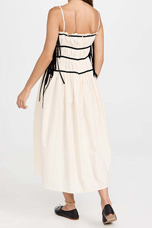 Damen Maxikleid mit verspieltem Rüschendesign und verstellbaren Trägern EB