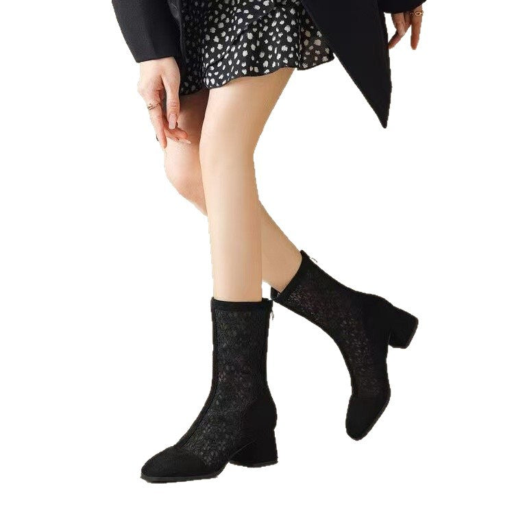 Damen Elegante und modische Ankle Boots mit zeitloser Spitze und komfortablem Blockabsatz EB