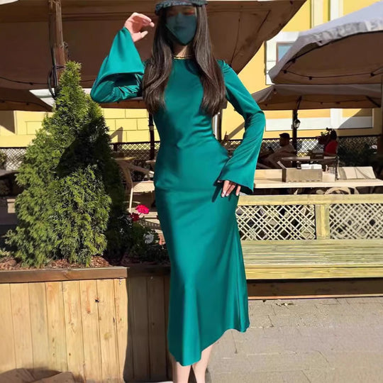 Damen Elegantes Maxikleid mit schmeichelndem Schnitt und ausgestellten Ärmeln EB