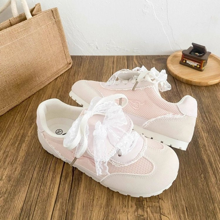 Damen Sneaker mit romantischem Spitzen-Design und atmungsaktiver Oberflächenstruktur EB