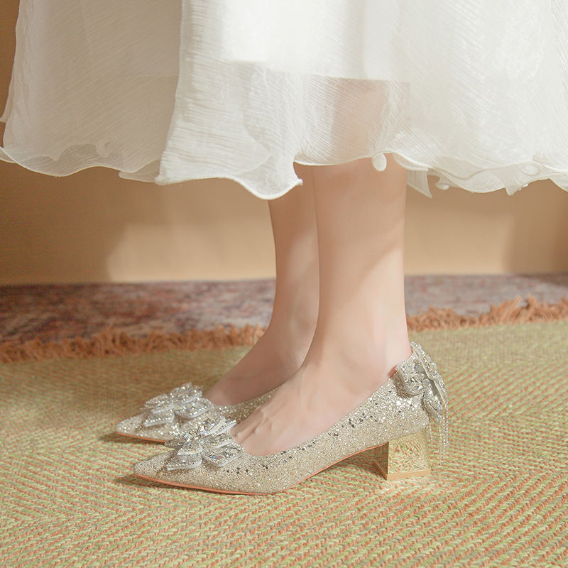 Damen elegante und funkelnde Pumps mit dekorativen Schleifen EB