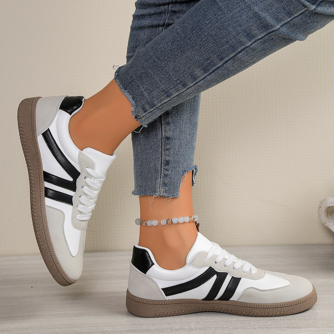 Damen Retro-inspirierte Sneakers mit sportlichem Design und einzigartigen Akzenten EB