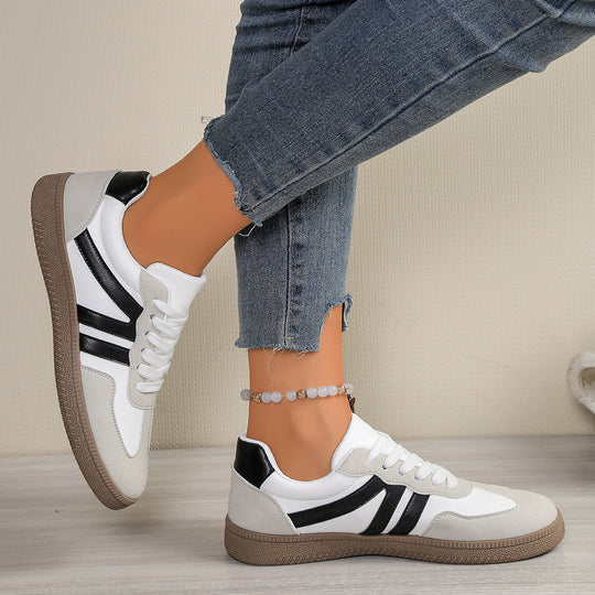 Damen Retro-inspirierte Sneakers mit sportlichem Design und einzigartigen Akzenten EB