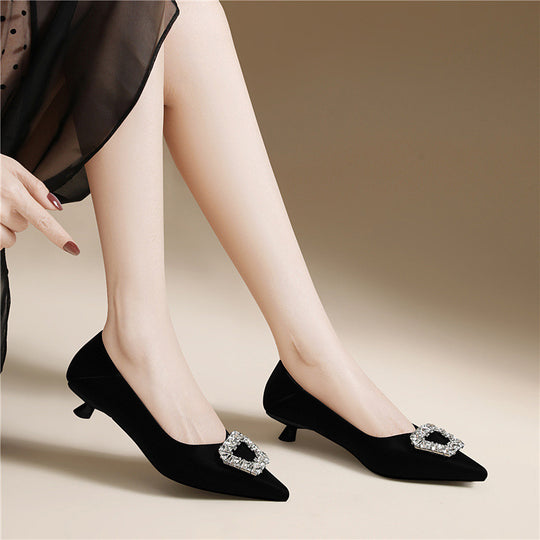 Damen Elegante und modische Ballerinas mit funkelndem Schmuckdetail EB