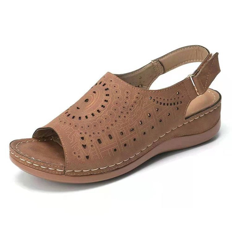 Damen Komfortable Sandalen mit modischem Cut-Out Design und anatomischem Fußbett EB