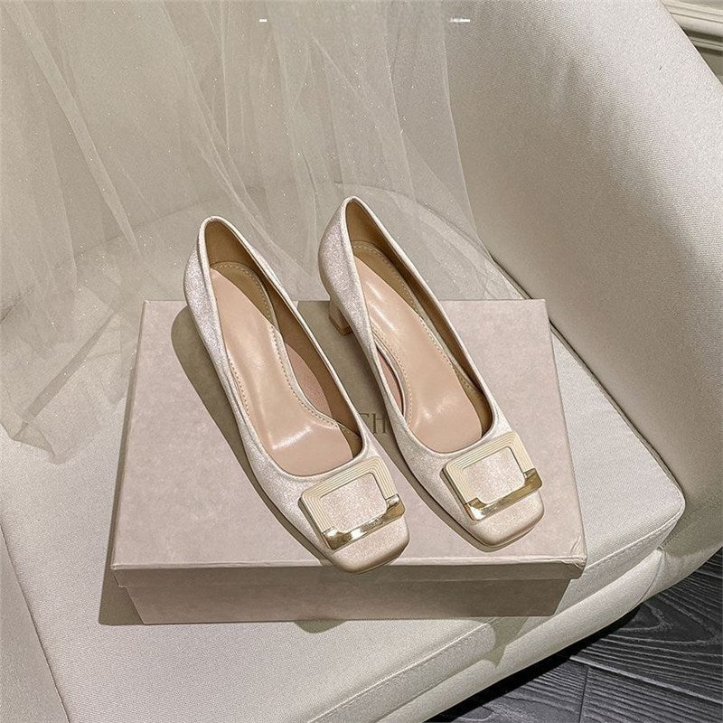 Damen elegante High Heel Pumps mit modischer Schnallenverzierung EB