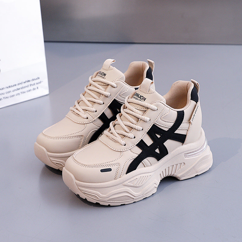 Damen Sportliche Sneakers mit innovativer Dämpfung und rutschfester Profilsohle EB