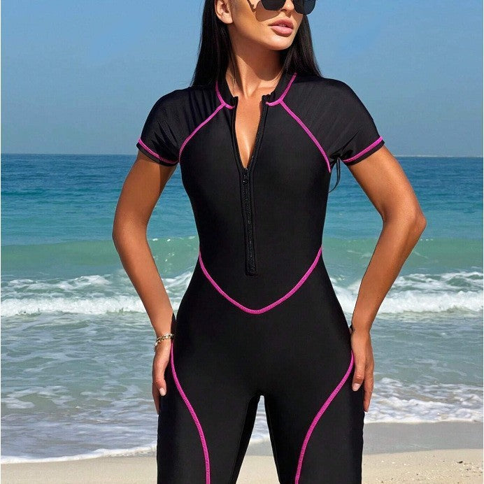 Damen Neoprenanzug mit kurzer Shorts und technischem Reißverschluss EB