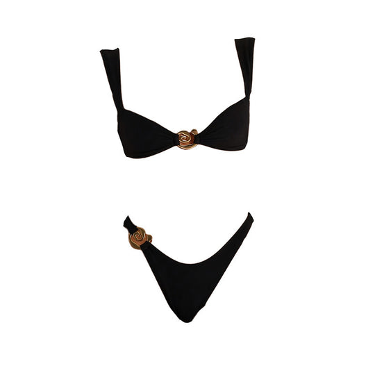 Damen Luxuriöser Bikini mit elegantem Goldakzent EB