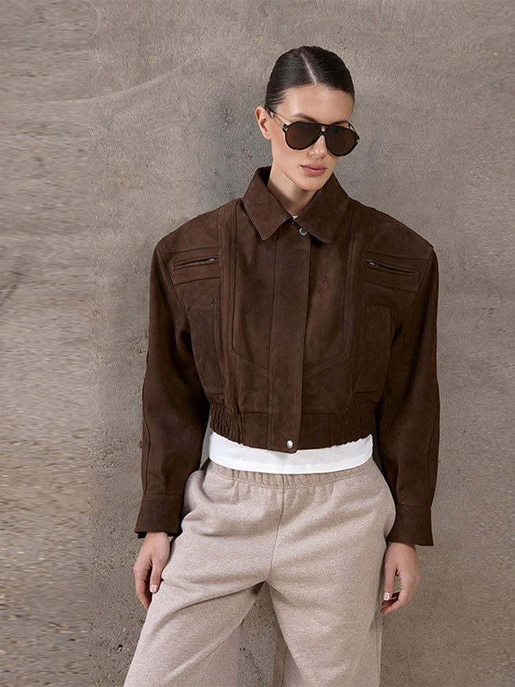 Damen Modische Wildlederjacke im cropped Stil mit praktischen Taschen EB