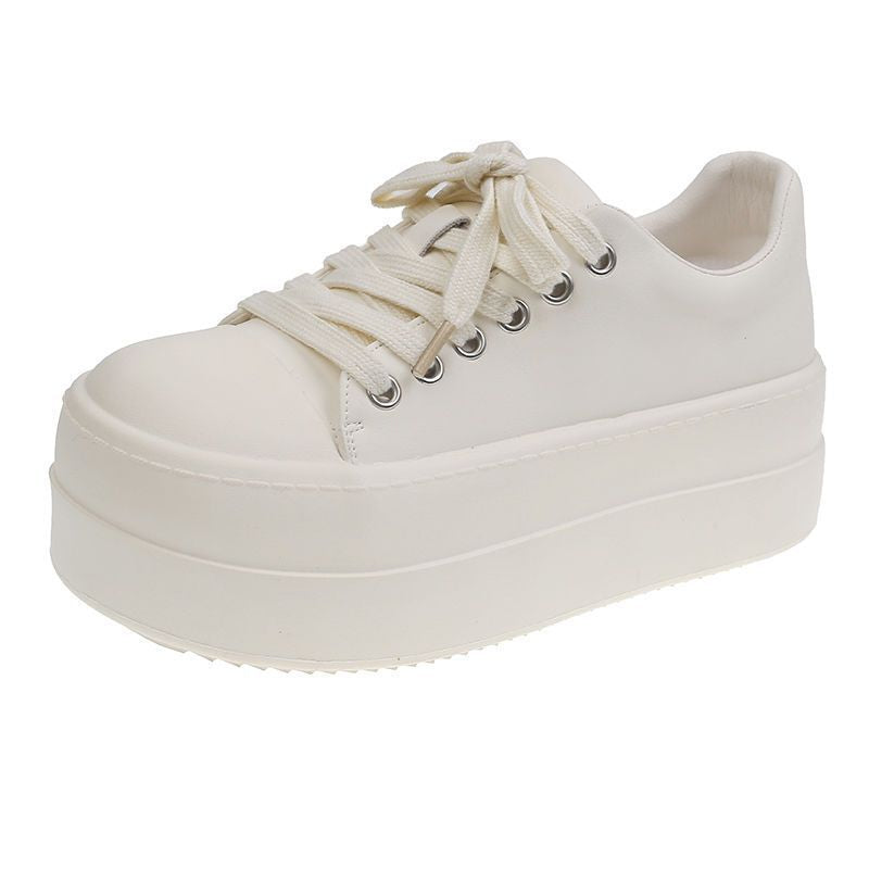 Damen Retro Plateausneaker mit zweifarbiger Lederoptik und extrahoher Gummiplattform EB