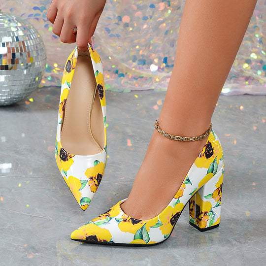 Damen farbenfrohe Pumps mit floralem Design und stabilem Blockabsatz EB