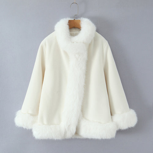 Damen elegante Kunstfelljacke mit weichem Kragen und modernen Details EB