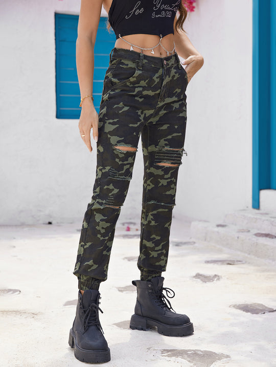 Damen Cargo Jeans im trendigen Camouflage-Design mit Ripped-Details EB
