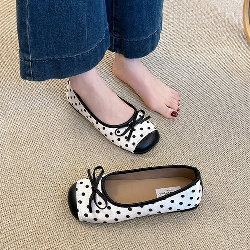 Damen Ballerinas mit verspieltem Punktedesign und zierlichem Schleifenakzent EB