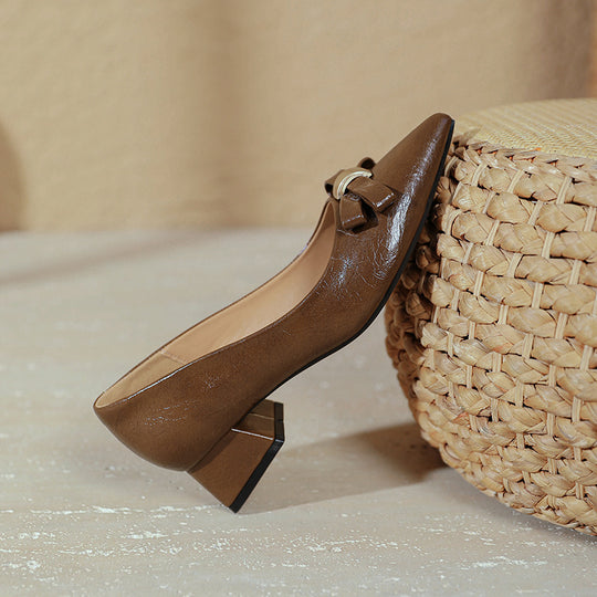 Damen elegante Ballerinas mit modischer Schleifenapplikation und komfortablem Blockabsatz EB
