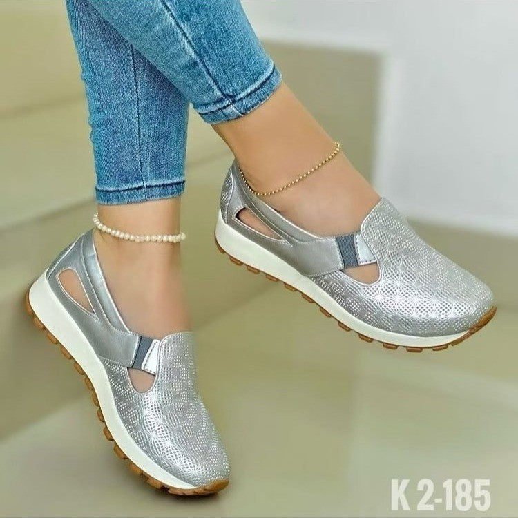Damen  atmungsaktive Slip-On Keilsneaker aus Kunstleder mit Cut-Outs und gepolsterter Komfortsohle EB
