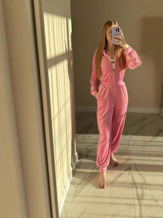 Damen Velours Jumpsuit mit Kapuze, Reißverschluss und tailliertem Gummibund EB