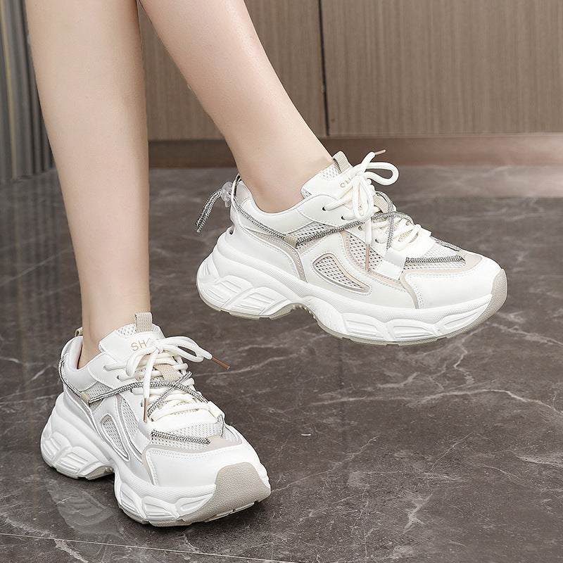 Damen Sportliche Sneakers mit modernem Design und dämpfender Sohle EB