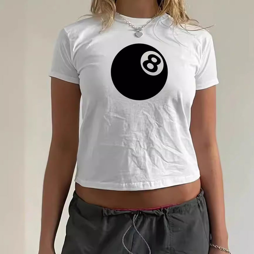 Damen cropped T-Shirt mit einzigartigem 8-Ball-Motiv und lässigem Schnitt EB