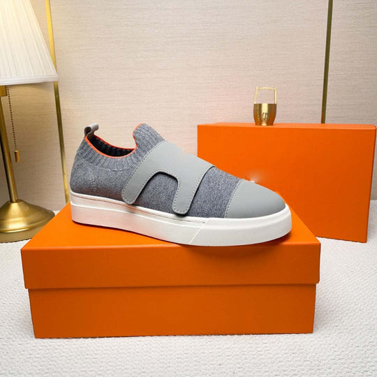 Damen Sportliche Slip-On Sneakers mit elastischem Verschluss und atmungsaktiver Oberfläche EB