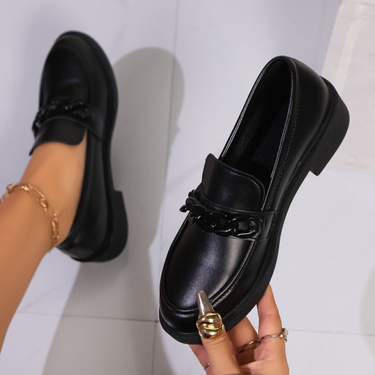 Damen nan Lack-Loafer mit auffälligem Kettendetail und gepolsterter Plateau-Laufsohle EB