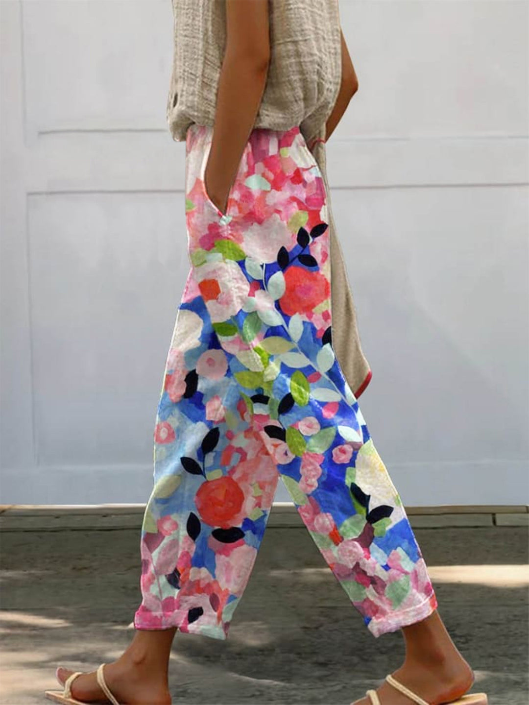 Damen Weite Sommerhose mit floralem Design und praktischen Taschen EB