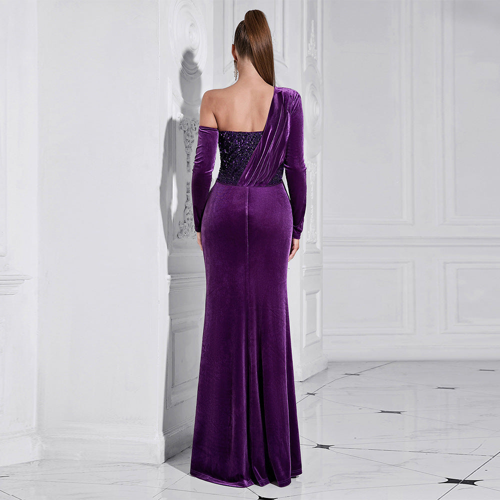 Damen Samt Abendkleid mit asymmetrischem Ausschnitt und eleganter Drapierung EB